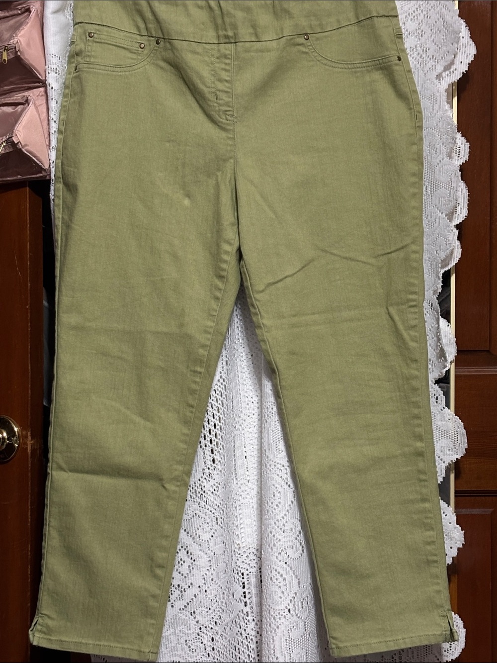 Ruby Rd. Olive Green Cropped Pull-On Pants